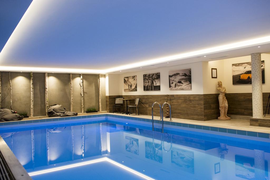 Hotel Garni Entstrasser 키츠부헬 외부 사진