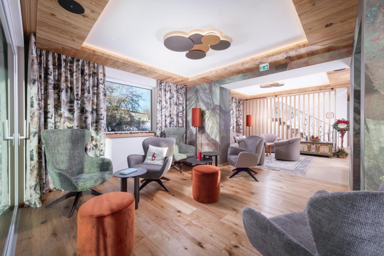 Hotel Garni Entstrasser 키츠부헬 외부 사진