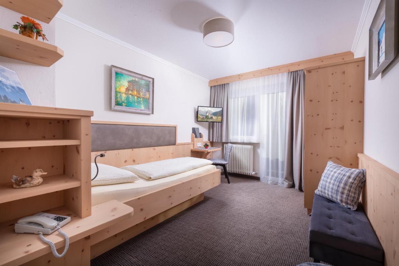 Hotel Garni Entstrasser 키츠부헬 외부 사진