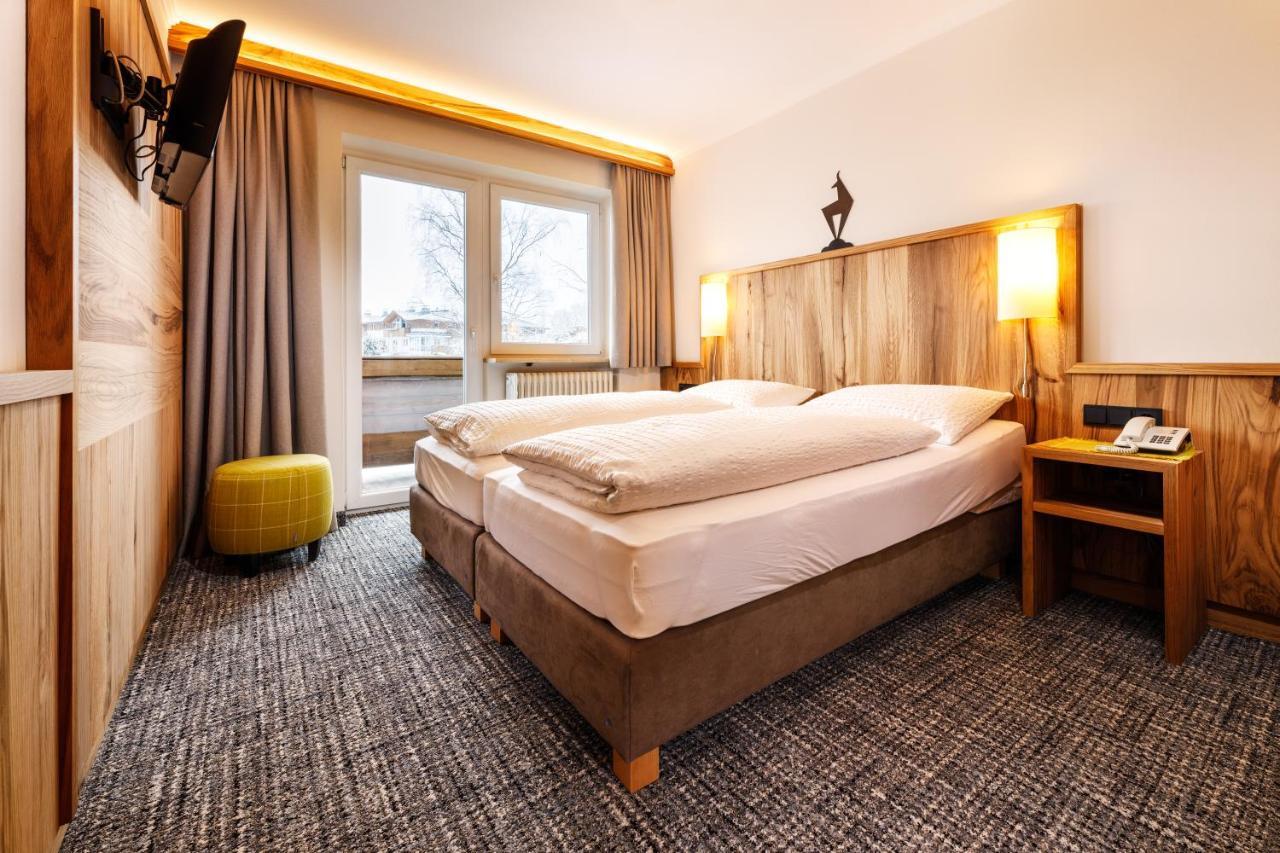 Hotel Garni Entstrasser 키츠부헬 외부 사진